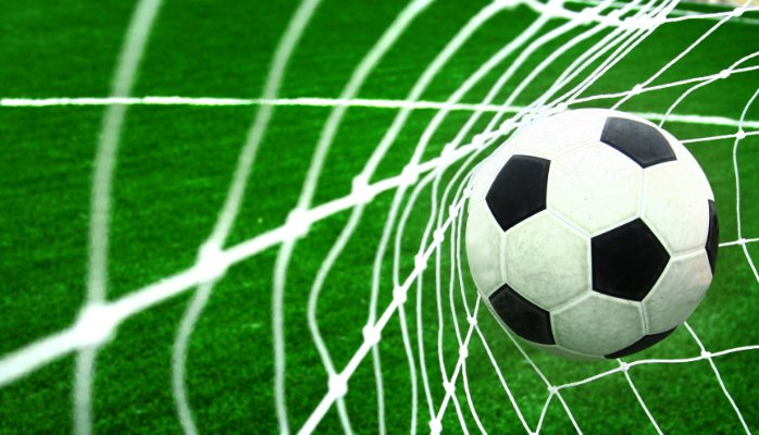 Mesa redonda "Criminalizar el pensamiento, también en el fútbol". 266