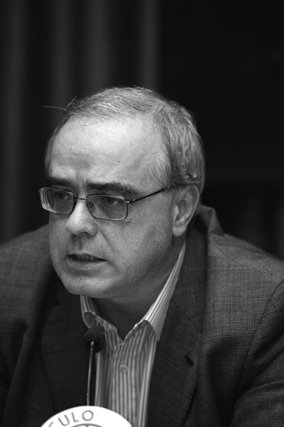 Fernando Bouza