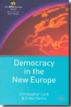 Democracy in the New Europe. 9781403913036