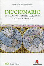 Diccionario de las relaciones internacionales y política exterior. 9788434409446